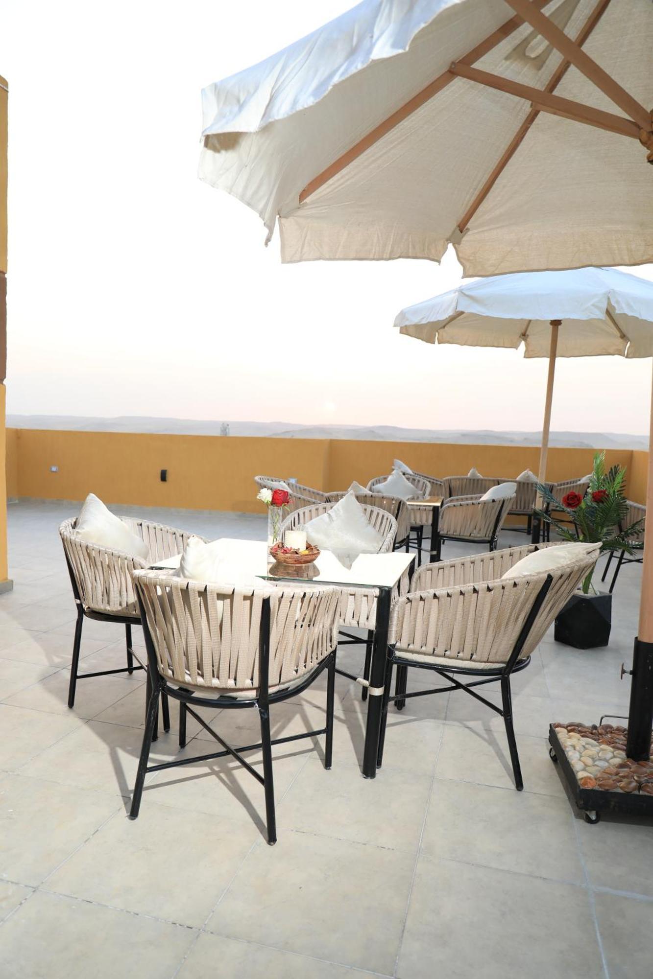 Pyramids Heart Hotel Kafret el-Gabal Exteriér fotografie